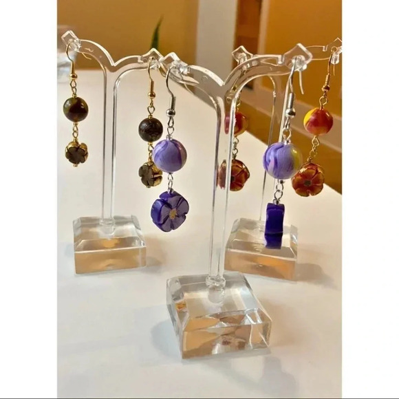 KVITKA CREATIONS Handmade Beaded Red Flower Earrings - Picture 13 of 13